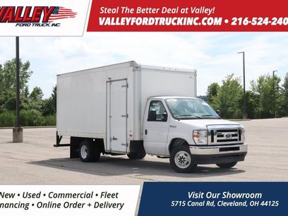 Used 2023 Ford E-450 and Econoline 450 Super Duty w/ Power Windows & Locks Group
