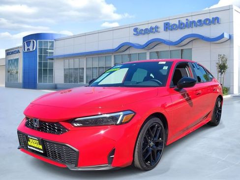 Used 2025 Honda Civic Sport image 2