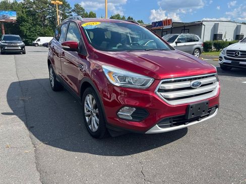 Used 2017 Ford Escape Titanium AWD/4WD image 3