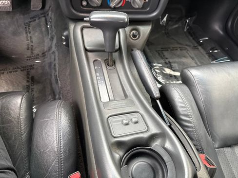 Used 1995 Pontiac Firebird Trans Am RWD image 15