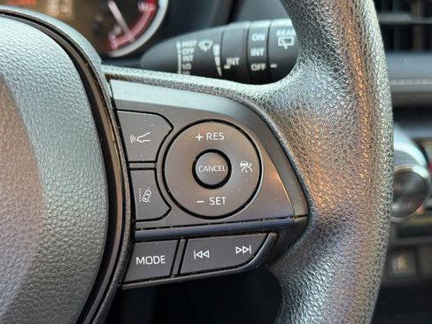 Certified 2025 Toyota RAV4 XLE AWD/4WD image 20