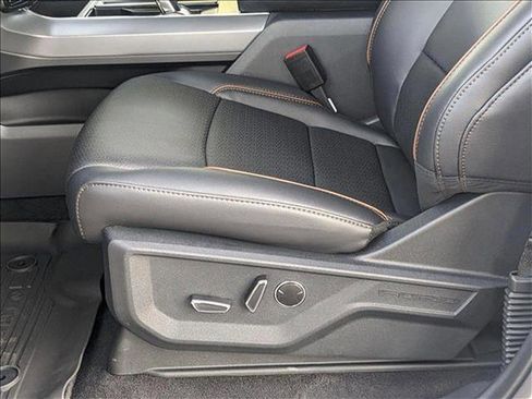 New 2025 Ford F150 Lariat w/ Equipment Group 502A High image 4