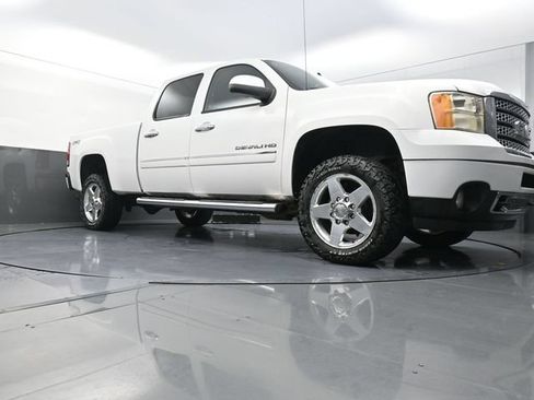 Used 2012 GMC Sierra 2500 Denali AWD/4WD image 31
