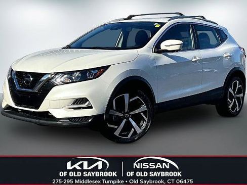 Certified 2022 Nissan Rogue Sport SL AWD/4WD image 1