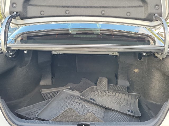 Used 2025 Toyota Camry SE FWD image 5