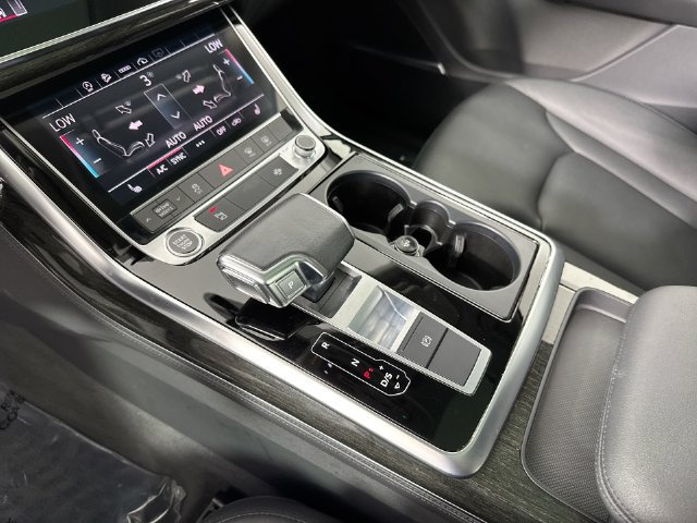 Used 2023 Audi Q7 2.0T Premium Plus w/ Premium Plus Package AWD/4WD image 19