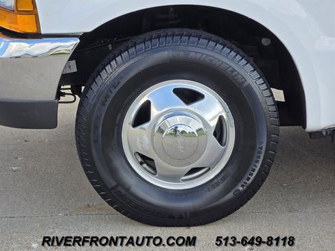 Used 2000 Ford F350 Lariat RWD image 23