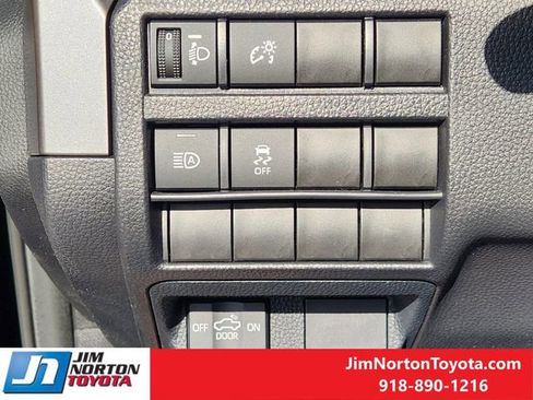 Used 2024 Toyota Tacoma TRD Off-Road AWD/4WD image 23