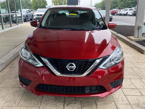 Used 2018 Nissan Sentra SV FWD image 2