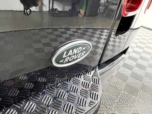 Used 2020 Land Rover Defender 110 S AWD/4WD image 12