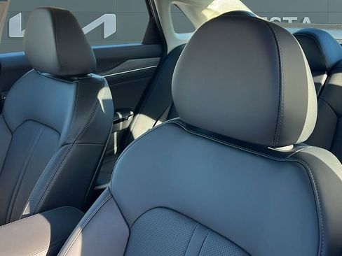 New 2026 Kia K5 EX image 10