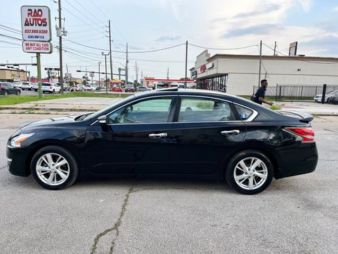Used 2015 Nissan Altima 2.5 SL w/ Technology Package FWD image 4