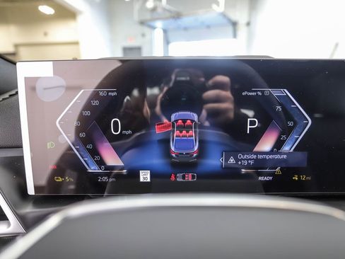 Used 2025 BMW i4 xDrive40i w/ Premium Package image 14