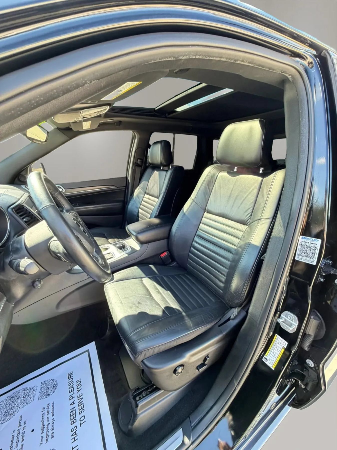 Used 2018 Jeep Grand Cherokee Limited AWD/4WD image 15