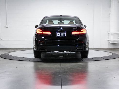 Certified 2023 BMW 530e w/ Convenience Package image 5