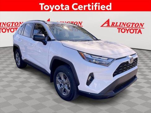 Certified 2025 Toyota RAV4 LE image 1