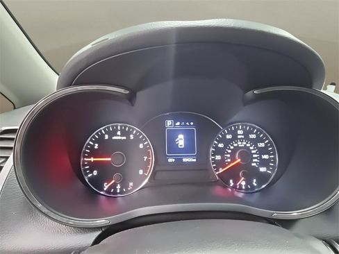 Used 2018 Kia Forte S image 27