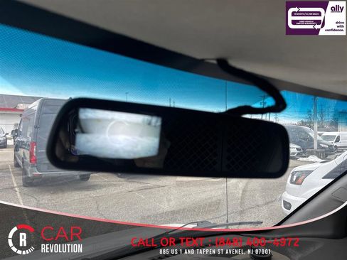 Used 2022 GMC Savana 2500 image 26