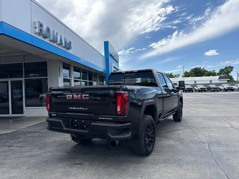 Used 2023 GMC Sierra 3500 Denali w/ Denali Black Diamond Edition AWD/4WD image 5