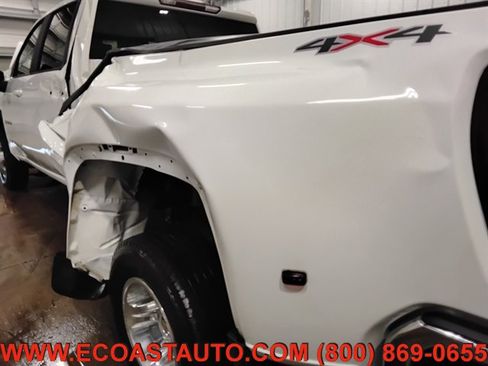 Used 2023 Chevrolet Silverado 3500 LT w/ Convenience Package image 21