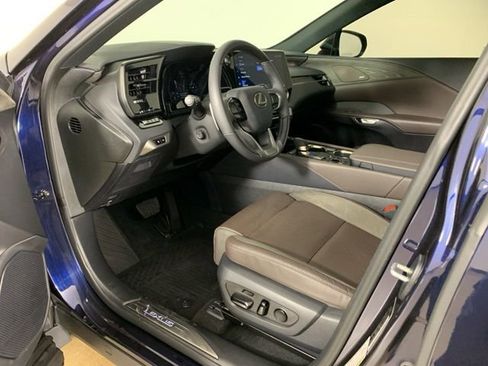 Used 2025 Lexus RX 350 AWD w/ Convenience Package image 30