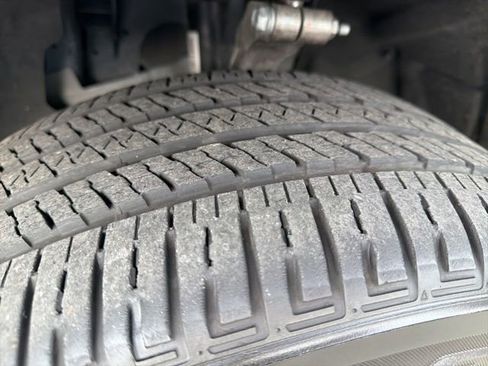 Used 2024 Jeep Grand Cherokee Limited 4xe image 27