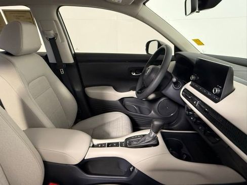 Used 2023 Honda HR-V LX image 48