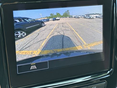 Certified 2022 Chevrolet Traverse LT image 16