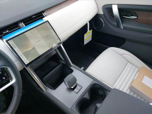 New 2025 Land Rover Discovery Sport S image 23