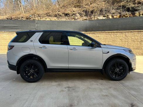 Used 2025 Land Rover Discovery Sport Dynamic SE image 9