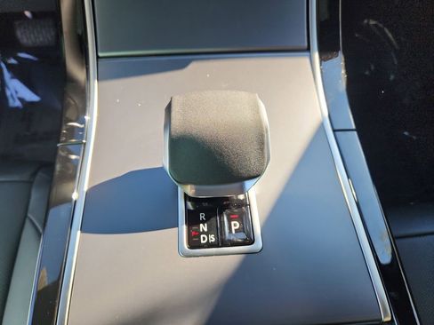 Used 2026 Land Rover Range Rover Velar S image 16