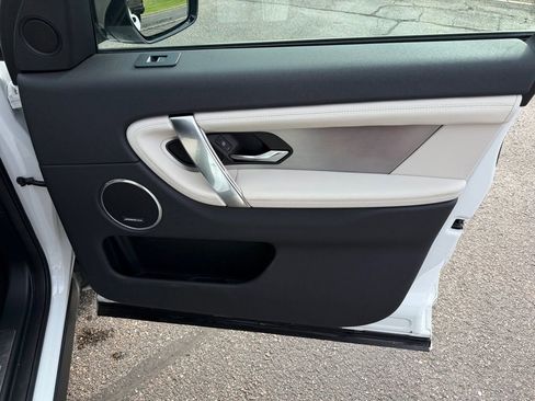 Used 2023 Land Rover Discovery Sport SE R-Dynamic AWD/4WD image 18