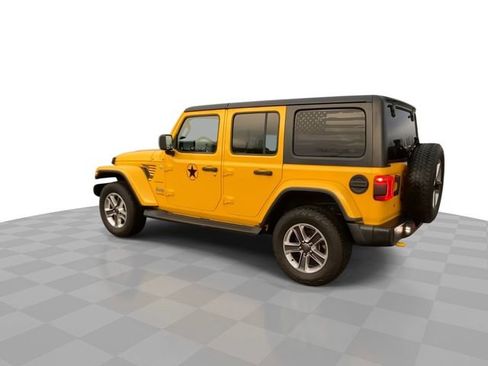 Used 2018 Jeep Wrangler Unlimited Sahara image 8