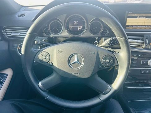 Used 2010 Mercedes-Benz E 350 Sedan image 27
