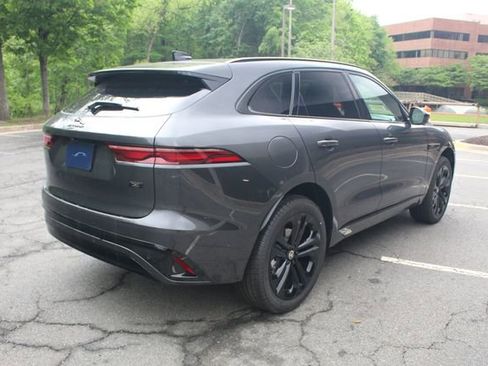 New 2026 Jaguar F-PACE R-Dynamic S image 2
