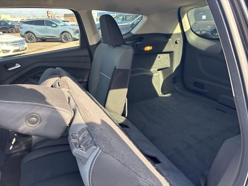 Used 2015 Ford Escape SE image 33