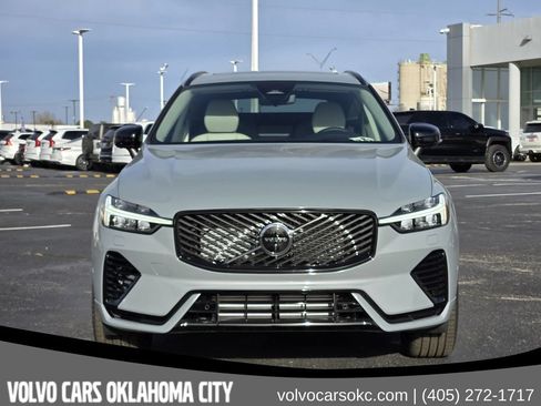 Used 2026 Volvo XC60 T8 Ultra w/ Protection Package Premier AWD/4WD image 2