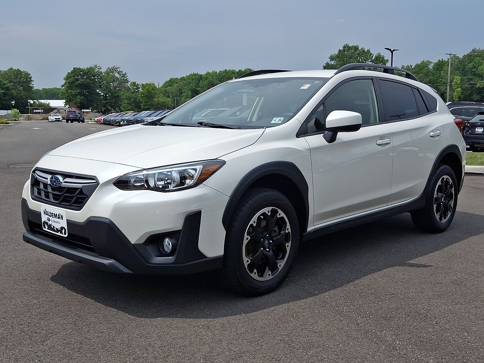 Certified 2023 Subaru Crosstrek 2.0i Premium AWD/4WD image 3