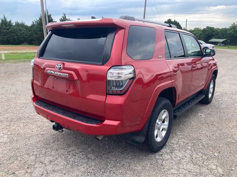Used 2022 Toyota 4Runner SR5 AWD/4WD image 7