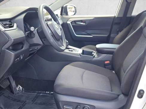 Used 2025 Toyota RAV4 XLE image 15