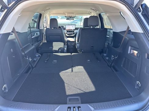 New 2026 Ford Explorer Active w/ Active Comfort Package image 39
