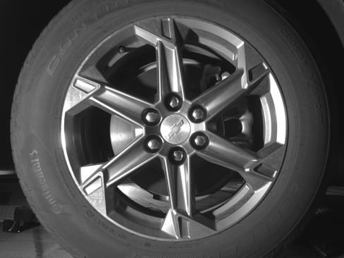 Used 2025 Chevrolet Blazer LT FWD image 13