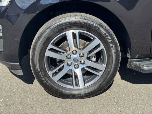 Certified 2024 Ford Expedition Limited image 10
