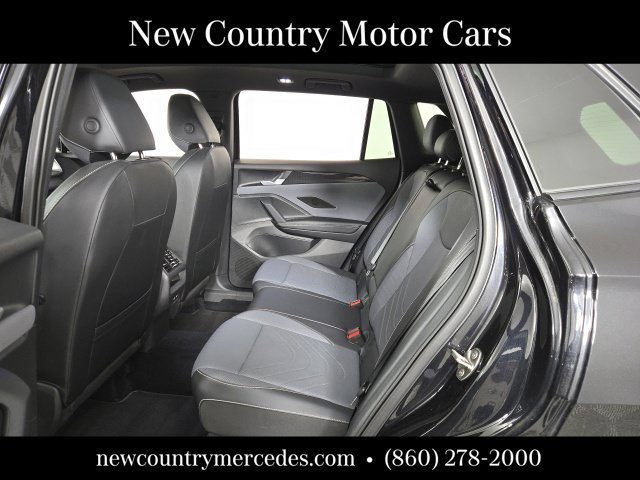 Used 2025 Volkswagen Tiguan SE R-Line AWD/4WD image 16