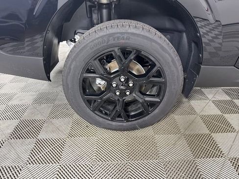 New 2025 Ford Maverick XLT w/ XLT Luxury Package image 27