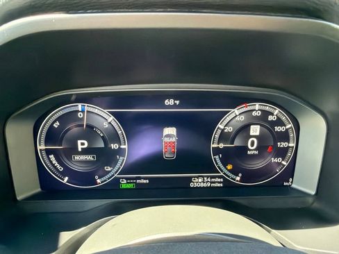 Used 2024 Mitsubishi Outlander 4WD Plug-In Hybrid image 26