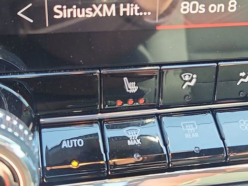 New 2026 GMC Canyon Elevation w/ Convenience Package image 16