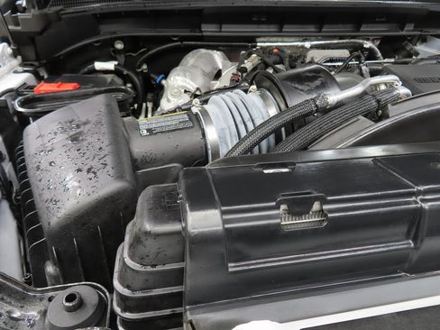 Used 2024 GMC Sierra 2500 AT4X image 35