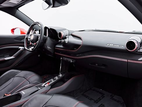Used 2020 Ferrari F8 Tributo RWD image 58