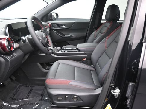 Used 2026 Chevrolet Equinox RS FWD image 14